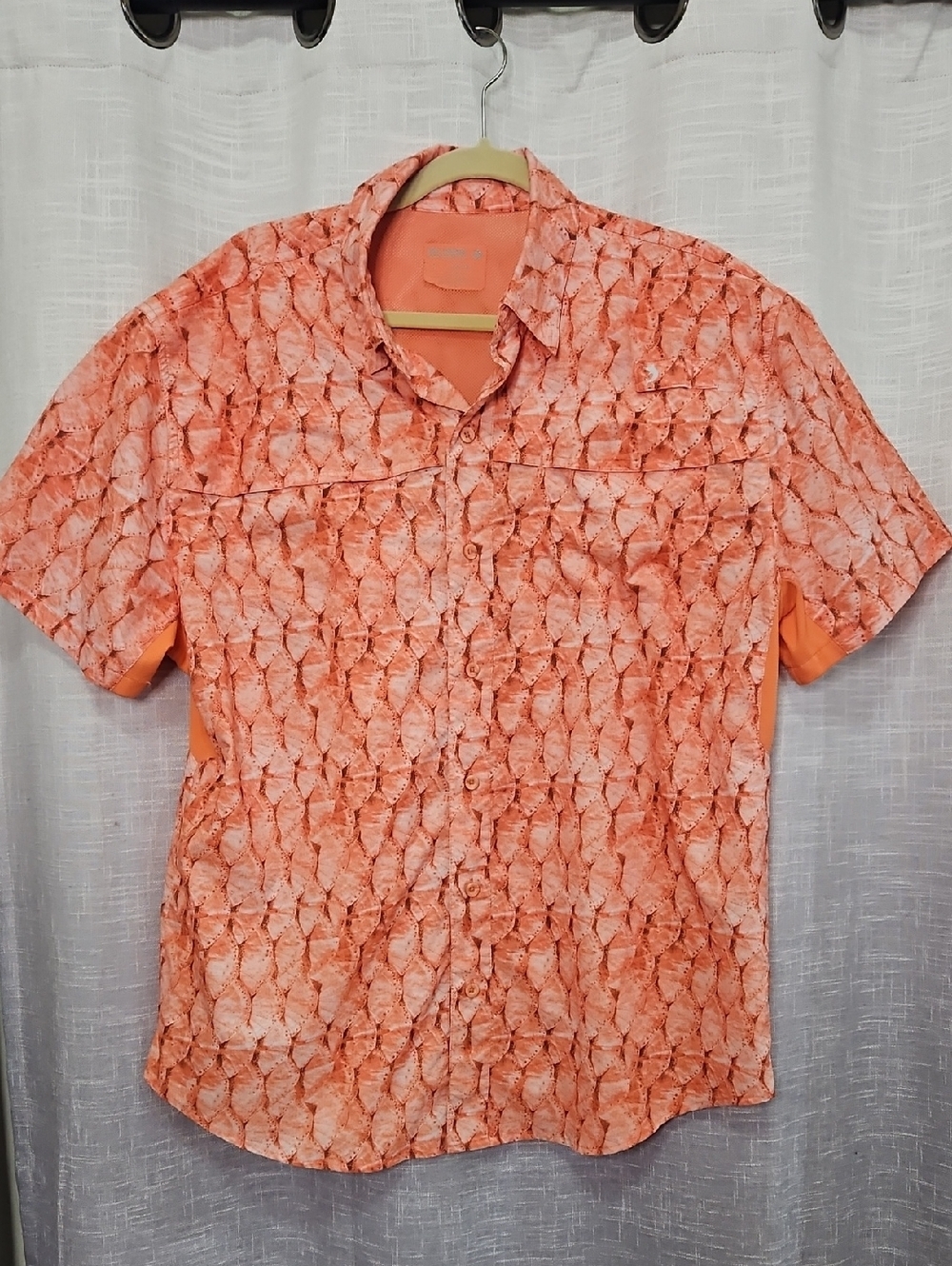 Reel Legends Short-Sleeve Button-Down Shirt in Coral Orange Print